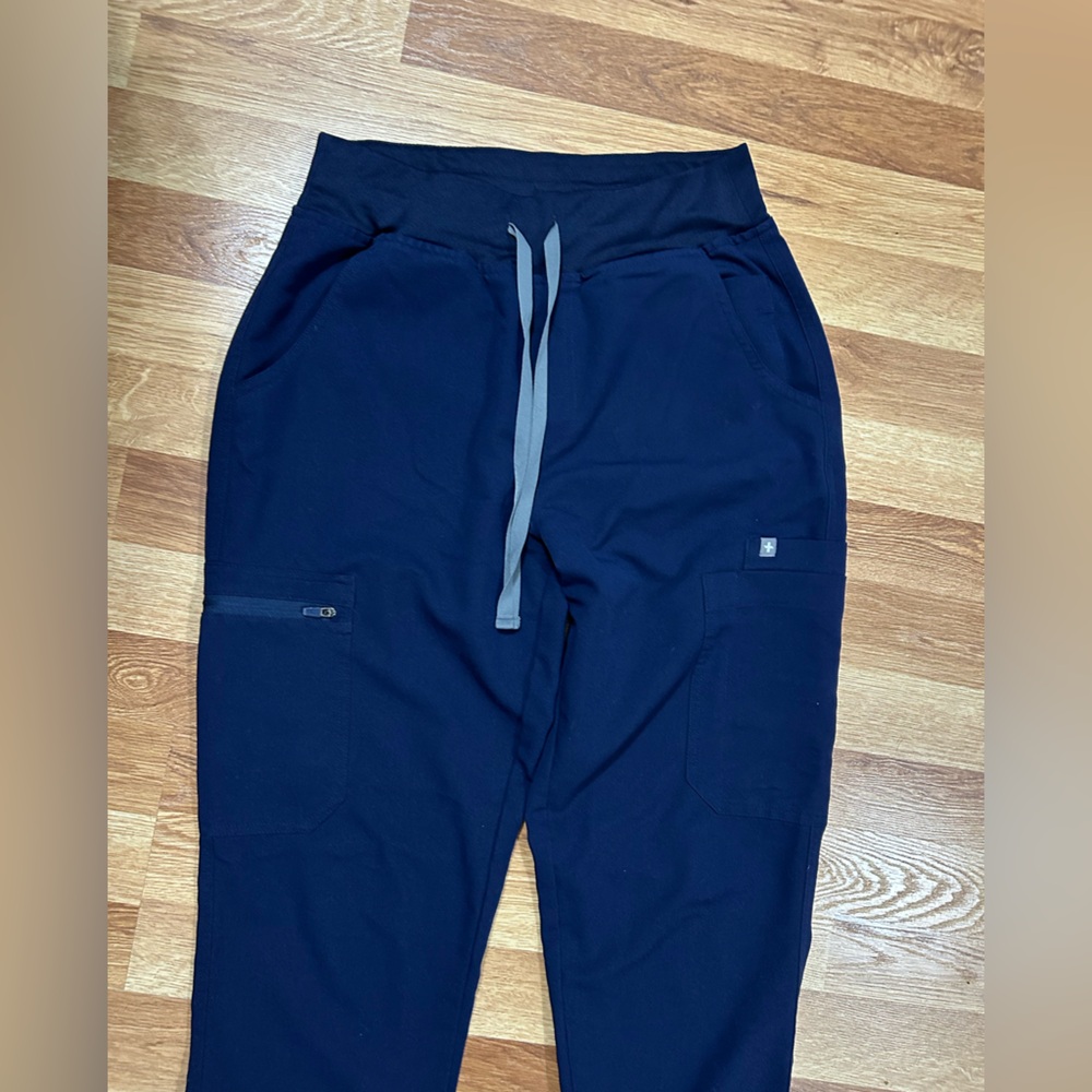 FIGS High Waisted Yola Scrub Pants Size S
